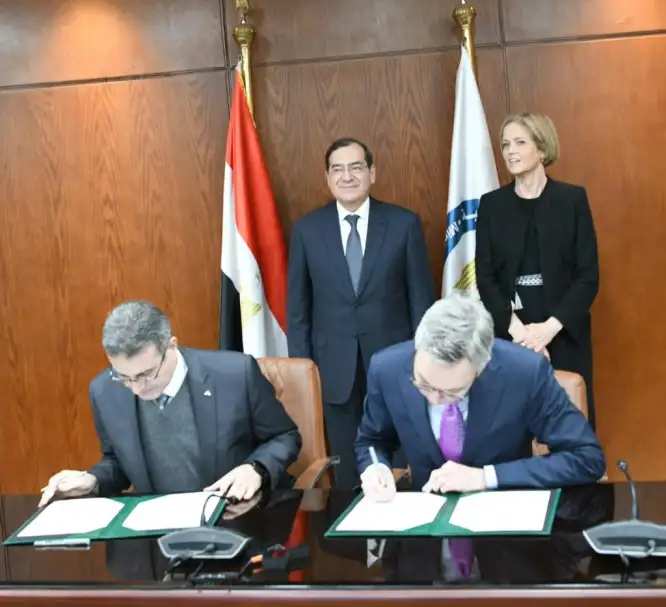 تعاون بين القابضة للبتروكيماويات وموبكو وسكاتك النرويجية لإنتاج الأمونيا من الهيدروجين الأخضر
