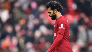 رامي عباس يرد على أنباء رحيل صلاح عن ليفربول