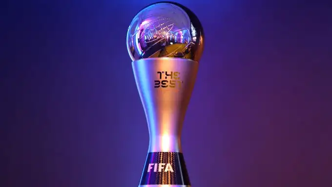 فيفا يكشف عن فريق العام رجال لعام 2022
