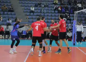 الأهلي يتأهل إلى نهائي البطولة العربية للطائرة