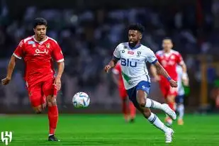 تعادل مثير بين الوحدة والهلال في الدوري السعودي