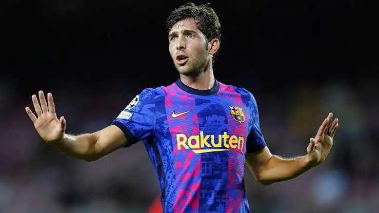 برشلونة يجدد عقد سيرجي روبرتو حتى 2024