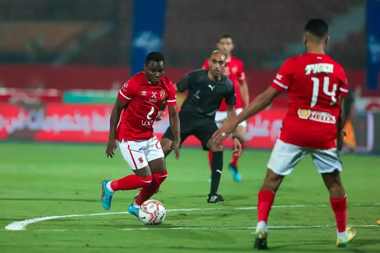 الأهلي ينتظر إنهاء صداع لويس ميكيسوني