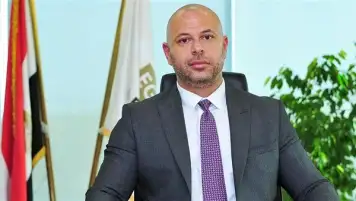 رئيس البورصة: كل الشركات الصغيرة والمتوسطة لديها سيدة على الأقل بمجلس إدارتها