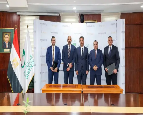 رئيس هيئة البريد ومدير عام أمازون مصر يشهدان توقيع بروتوكول تعاون لتسهيل حركة التجارة الإلكترونية