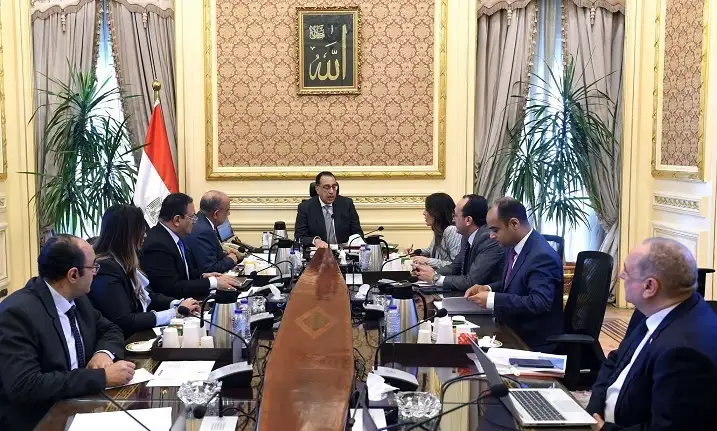 رئيس الوزراء يتابع أداء الشركة القابضة للصناعات المعدنية والشركات التابعة لها
