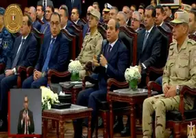 السيسي: عملنا مشروعات للتوسع الزراعي.. ولو المزارعين عاوزين يتعاقدوا معندناش مانع