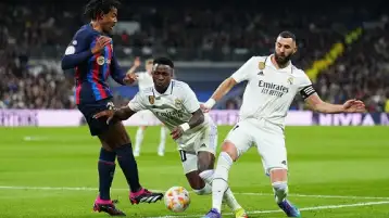لاعبو برشلونة يتعهدون بإسقاط ريال مدريد في الكلاسيكو