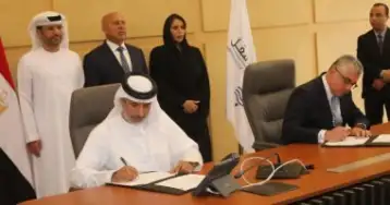 توقيع اتفاقيات ومذكرات تفاهم بين وزارة النقل وموانئ أبو ظبي