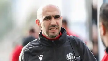 مدرب المغرب يوجه طلباً خاصاً للجماهير قبل مواجهة البرازيل