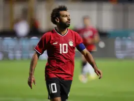 تقرير.. صلاح يقتحم قائمة السبع نجوم في إفريقيا