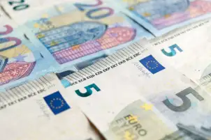 سعر اليورو اليوم الأحد 26-3-2023 ببداية التعاملات في البنوك المصرية