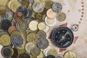 أسعار العملات اليوم الأحد 26-3-2023 مقابل الجنيه بمستهل التعاملات البنكية