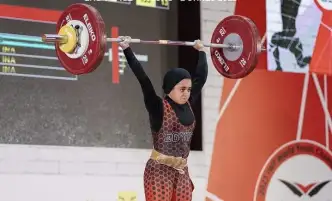 حبيبة سعد تتوج بفضيتين ببطولة العالم للشباب لرفع الأثقال