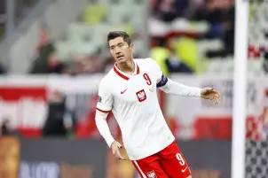 بولندا تهزم ألبانيا ومولدوفا تعرقل التشيك في تصفيات يورو 2024