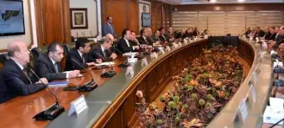 وزير الطيران المدني يتابع أعمال اللجنة العليا لأمن وتسهيلات الطيران
