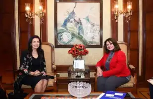 وزيرة الهجرة تؤكد أهمية تمكين الشباب وتأهيل المزيد من الكوادر