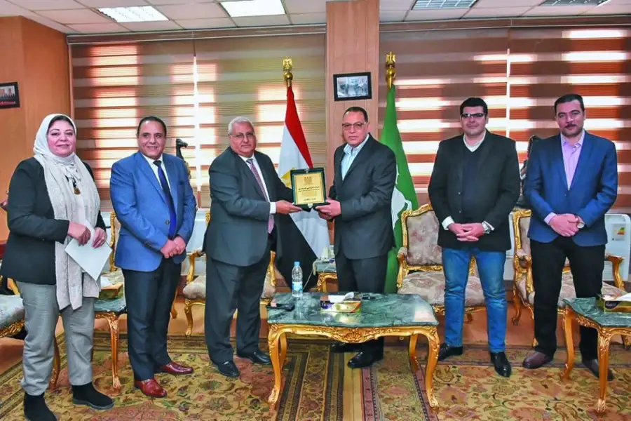 البنك الزراعي المصري يواصل قوافل الخير لتوزيع المساهمات الغذائية على الأسر الأكثر احتياجا في 7 محافظات