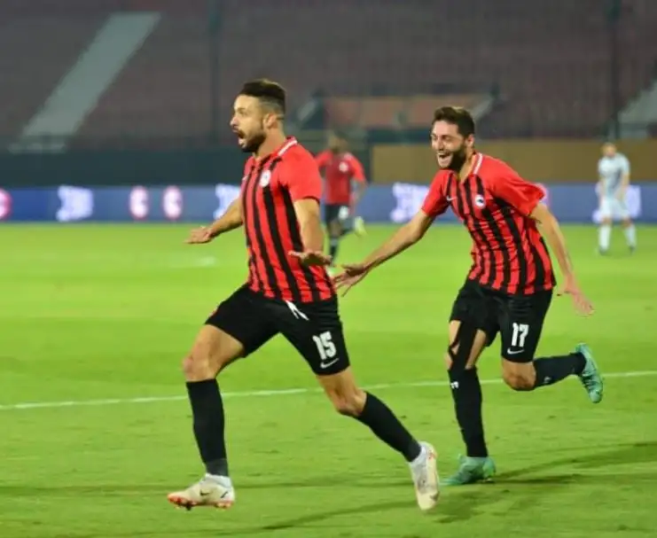 مروان محسن يقود هجوم فيوتشر أمام بيراميدز بالكونفدرالية