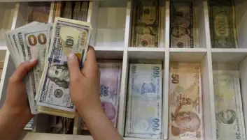 أسعار العملات اليوم الإثنين 3-4-2023 ببداية التعاملات في مصر
