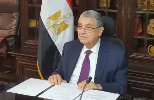 وزير الكهرباء يجتمع مع قيادات ومجموعة عمل إنشاء التحكم القومي الجديد بالعاصمة الإدارية