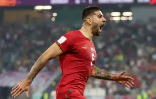 الاتحاد الإنجليزي يعلن إيقاف ميتروفيتش 8 مباريات