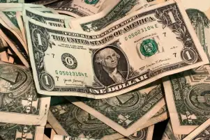 سعر الدولار اليوم الخميس 6-4-2023 في بداية التعاملات بالبنوك في مصر