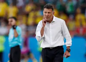 مرتضى منصور يعلن التوصل لاتفاق مع المدرب الكولومبي أوسوريو