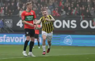 فيتيسه أرنهيم يقسو على نيميجن برباعية في الدوري الهولندي
