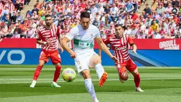 جيرونا يعمق جراح إلتشي بثنائية في الدوري الإسباني