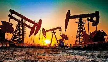 عالميًا.. استقرار أسعار النفط بعد 4 أسابيع من الارتفاع المطرد