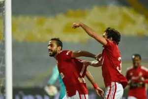 كهربا يتوج بجائزة أفضل لاعب في مباراة الأهلي وسموحة