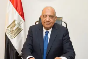 وزير قطاع الأعمال: تطوير شركات صناعة الدواء التابعة.. والشراكة مع القطاع الخاص ضرورة