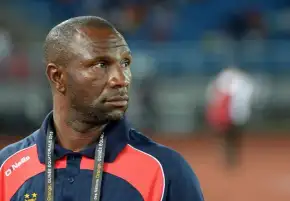 تقارير.. إجلاء مدرب الهلال السوداني إلى جيبوتي