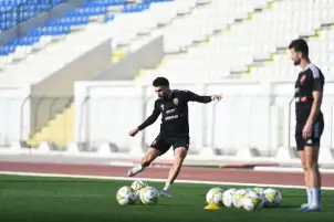 الأهلي يختتم تدريبه الأول فى المغرب بتقسيمة قوية بين اللاعبين