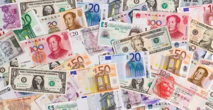 أسعار العملات اليوم الخميس 27-4-2023 مقابل الجنيه بمستهل التعاملات البنكية