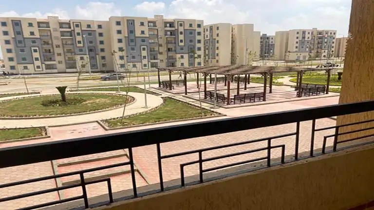 وزير الإسكان يكشف تطورات مشروع «سكن كل المصريين» بالعاشر من رمضان