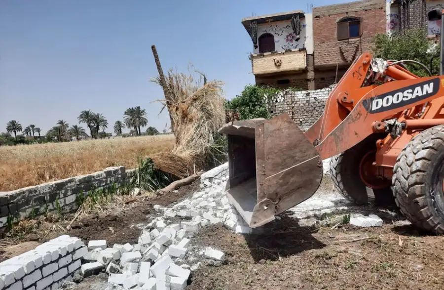 التنمية المحلية تعلن بدء الموجة 21 لإزالة التعديات على الأرض الزراعية وأملاك الدولة