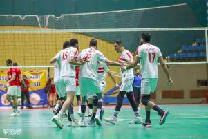 رئيس الزمالك يهنئ فريق الطائرة بلقب كأس مصر