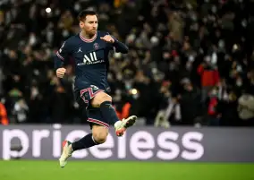 مدرب باريس سان جيرمان يرفض التعليق على عقوبة ميسي