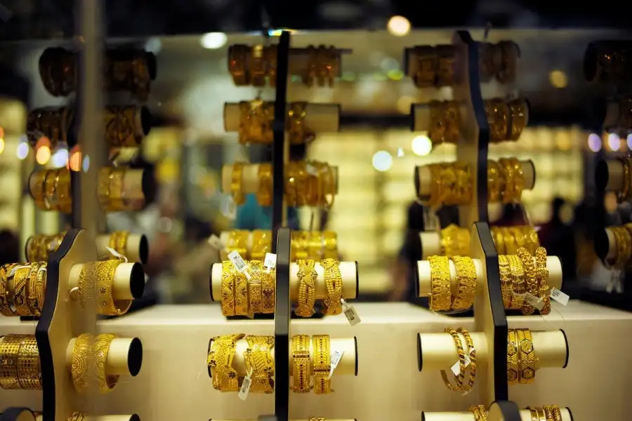 مستشار وزير التموين: لا ذهب مغشوش في محال الصاغة.. واحذروا الشراء أون لاين