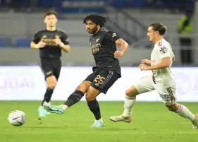 النني يفكر في الرحيل عن أرسنال