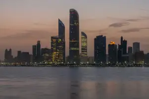 سوق أبوظبي في 8 سنوات يتوسع 10 أضعاف بقوة عاملة 11 ألفا