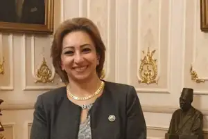 النائبة مها عبدالناصر: أرفض حصول الدولة على قرض بقيمة 2.2 مليون يورو لتنفيذ القطار الكهربائي