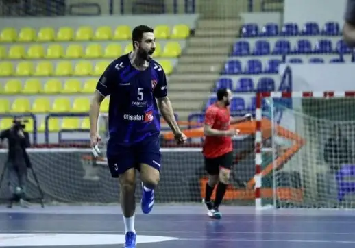 محسن رمضان لاعب يد الأهلي: هدفنا التتويج بكأس الكؤوس الإفريقية