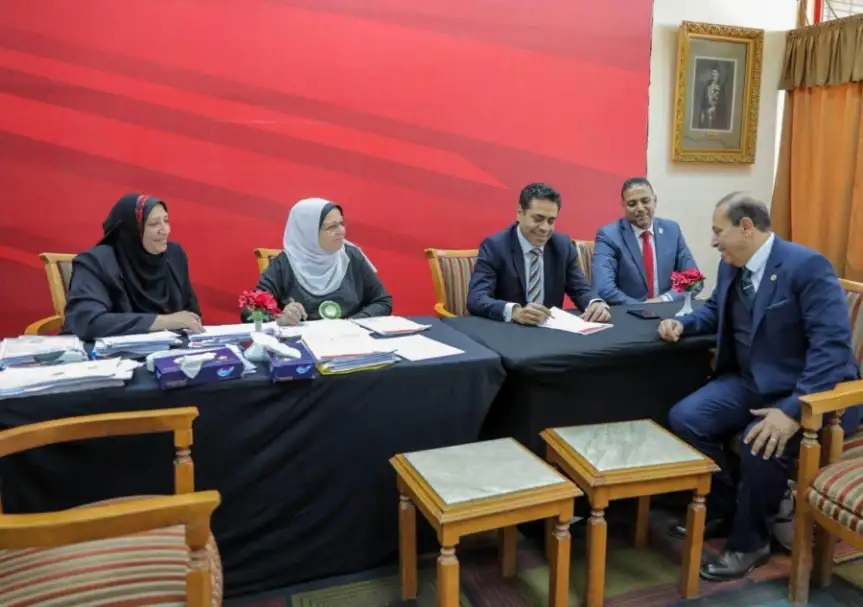 لجنة العضوية بالأهلي تواصل عملها وسط إقبال كثيف قبل افتتاح فرع التجمع