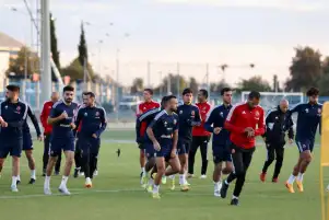 تعرف على تفاصيل مران الأهلي الأول بتونس استعدادا للترجي