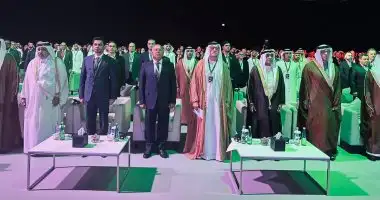 وزير النقل يستعرض مشروع القطار الكهربائي السريع بمؤتمر الشرق الأوسط للسكك الحديدية 2023