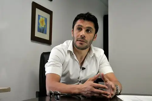 أحمد حسن يدعم مصطفى محمد بسبب أزمة نانت