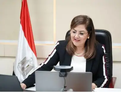 وزيرة التخطيط: مشكلة توفير العملة الأجنبية مؤقتة وناتجة عن الظروف الجيوسياسية العالمية